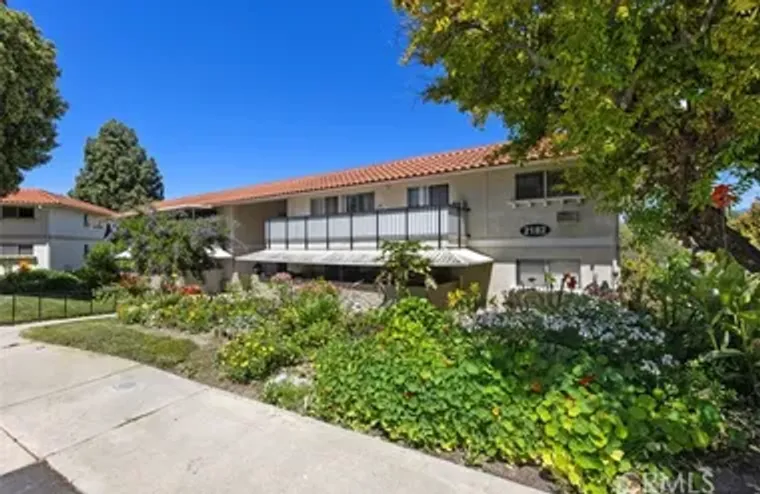 2182 VIA PUERTA D, LAGUNA WOODS, CA, 926..., Laguna Woods, CA 92637