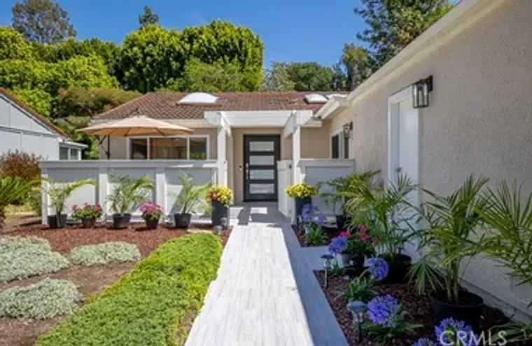 3325 VIA CARRIZO - UNIT A A, LAGUNA WOOD..., Laguna Woods, CA 92637