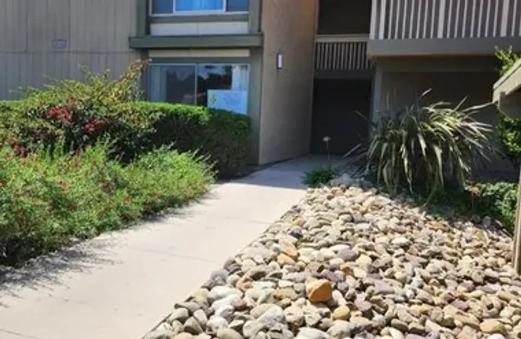 324 CHESTNUT HILL CT 11, THOUSAND OAKS, ..., Thousand Oaks, CA 91360