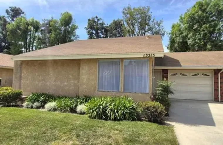 13215 VILLAGE 13 13, CAMARILLO, CA, 9301..., Camarillo, CA 93012