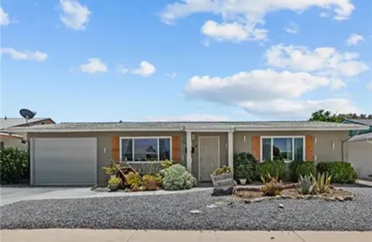 1601 W MAYBERRY AVE, HEMET, CA, 92543, Hemet, CA 92543
