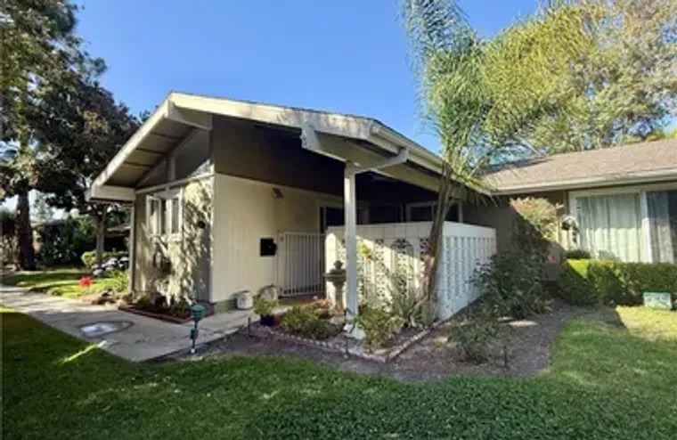 197 AVENIDA MAJORCA B, LAGUNA WOODS, CA,..., Laguna Woods, CA 92637