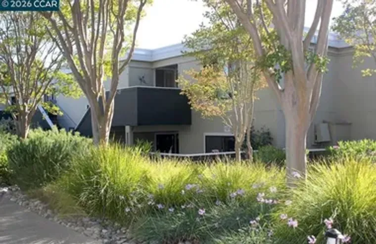 2057 GOLDEN RAIN RD 8, WALNUT CREEK, CA,..., Walnut Creek, CA 94595