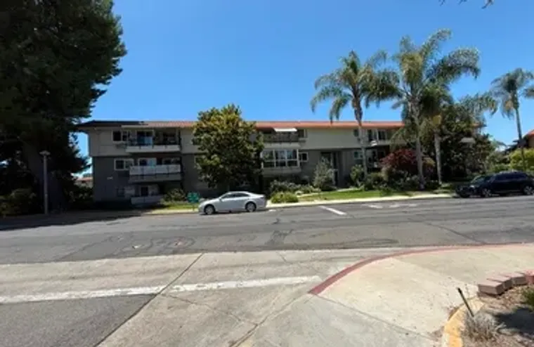 1F VIA MARIPOSA W, LAGUNA WOODS, CA, 926..., Laguna Woods, CA 92637