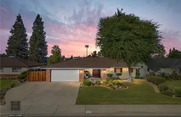 208 GLEN OAKS DR, BAKERSFIELD, CA, 93309, Bakersfield, CA 93309