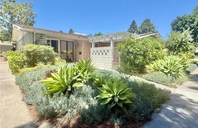 449 AVENIDA SEVILLA D, LAGUNA WOODS, CA,..., Laguna Woods, CA 92637