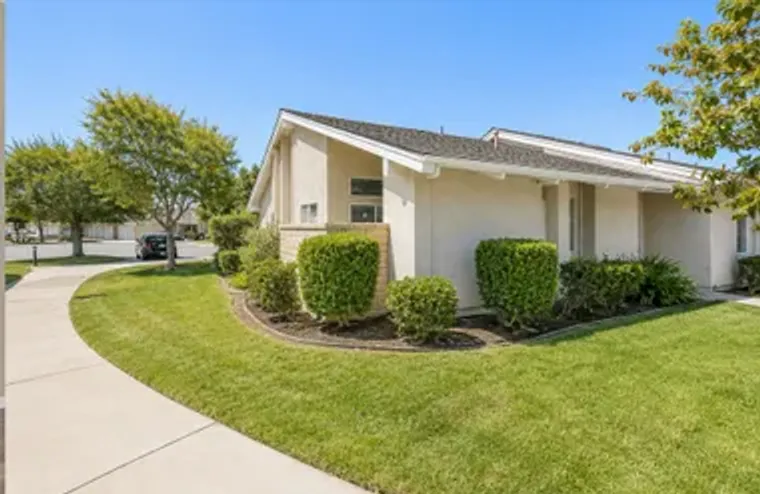 8877 TULARE DR 313D, HUNTINGTON BEACH, C..., Huntington Beach, CA 92646