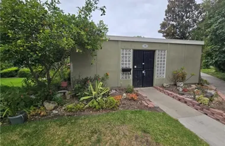 11 VIA CASTILLA B, LAGUNA WOODS, CA, 926..., Laguna Woods, CA 92637