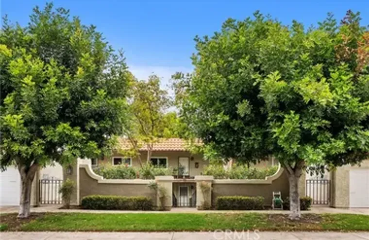 5489 PASEO DEL LAGO B, LAGUNA WOODS, CA,..., Laguna Woods, CA 92637