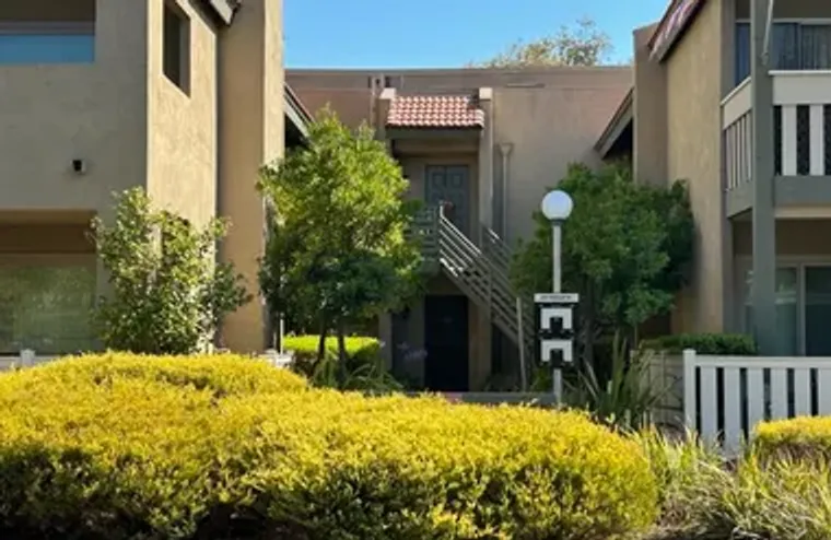 245 OAK LEAF DR 104, THOUSAND OAKS, CA, ..., Thousand Oaks, CA 91360