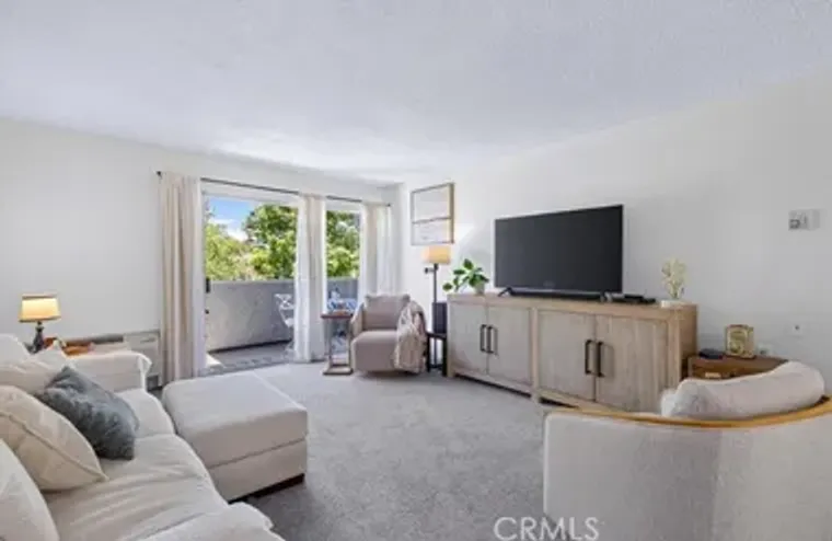 2257 VIA PUERTA P, LAGUNA WOODS, CA, 926..., Laguna Woods, CA 92637