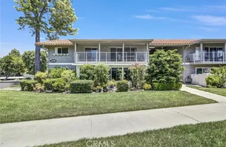 2208 VIA MARIPOSA E Q, LAGUNA WOODS, CA,..., Laguna Woods, CA 92637