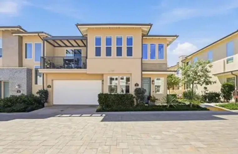 16750 COYOTE BUSH DR 11, SAN DIEGO, CA, ..., San Diego, CA 92127