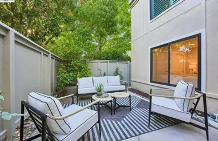 2749 PINE KNOLL DR 2, WALNUT CREEK, CA, ..., Walnut Creek, CA 94595