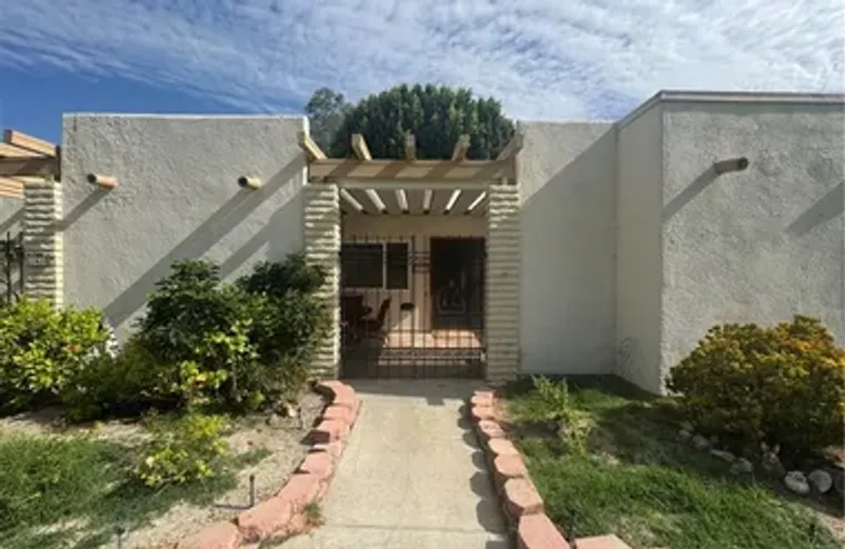 2363 VIA MARIPOSA E C, LAGUNA WOODS, CA,..., Laguna Woods, CA 92637