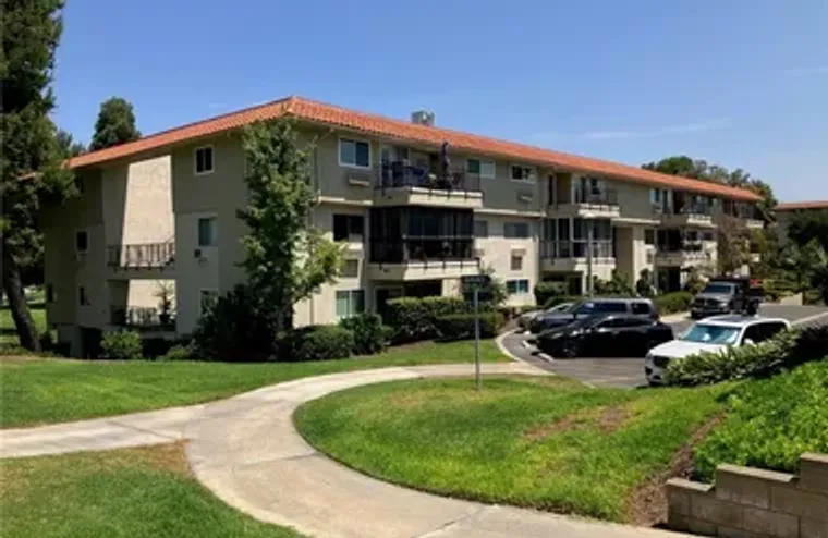 2391 VIA MARIPOAS 2G, LAGUNA WOODS, CA, ..., Laguna Woods, CA 92637