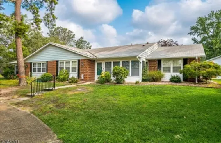 1052 SHETLAND DR, LAKEWOOD TWP., NJ, 087..., Lakewood Twp., NJ 08701