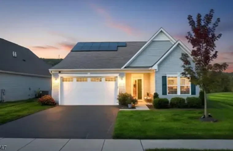 102 MOUNTAIN VIEW LN, PORT MURRAY, NJ, 0..., Port Murray, NJ 07865