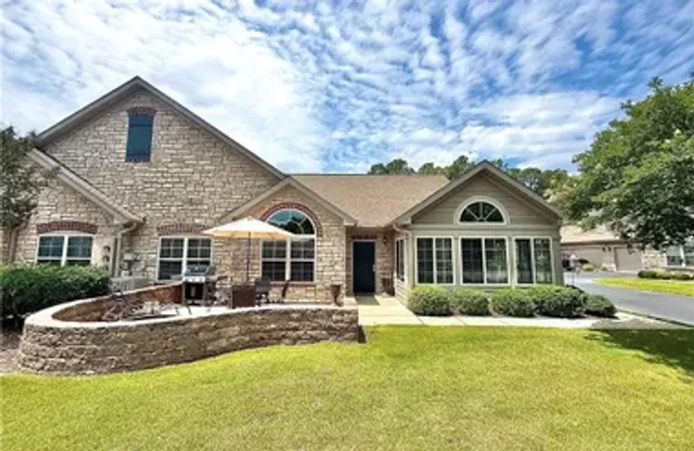107 W CHELSEA CT, SOUTHERN PINES, NC, 28..., Southern Pines, NC 28387