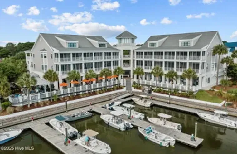 3350 CLUB VILLA DR SE UNIT 1206, SOUTHPO..., Southport, NC 28461