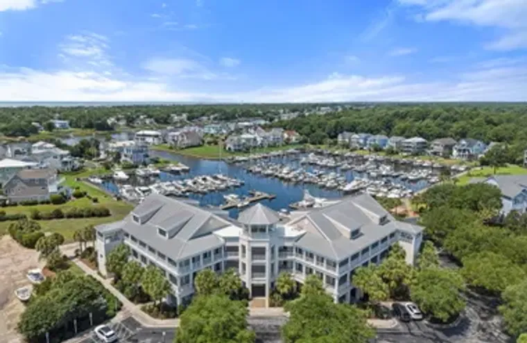 2571 ST JAMES DR 202, SOUTHPORT, NC, 284..., Southport, NC 28461