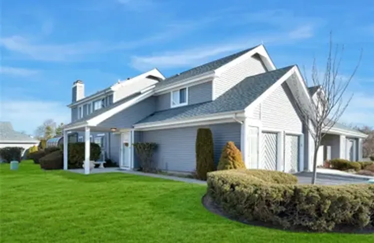 107 E MIDLAND POND CT, MORICHES, NY, 119..., Moriches, NY 11955