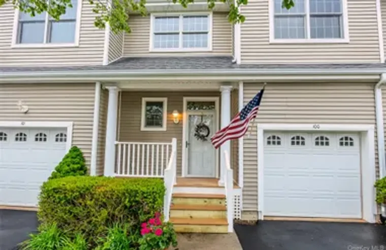 100 COVE LN 100, BROOKHAVEN, NY, 11733, Brookhaven, NY 11733