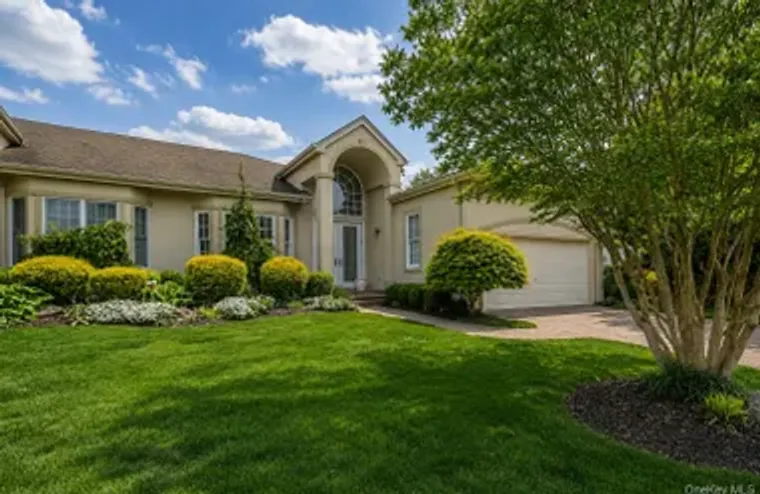 398 ALTESSA BLVD, HUNTINGTON, NY, 11747, Huntington, NY 11747