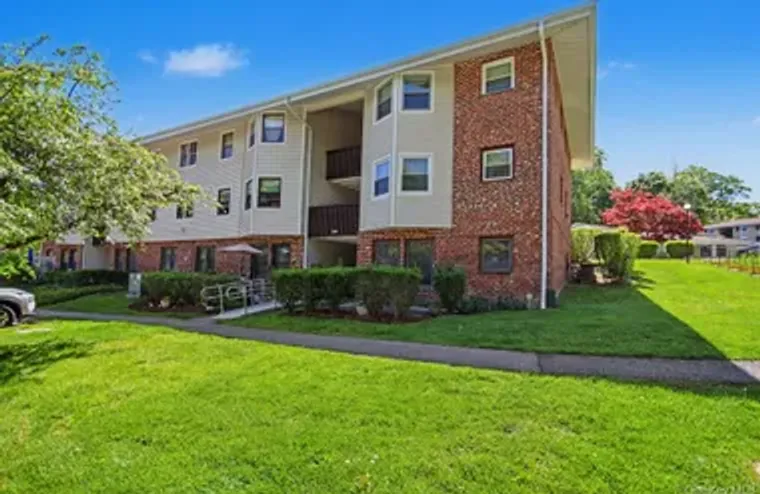 23 DORSET CT C, YORKTOWN, NY, 10598, Yorktown, NY 10598