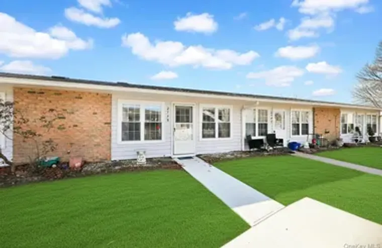 279 BERWICK CT B, BROOKHAVEN, NY, 11961, Brookhaven, NY 11961