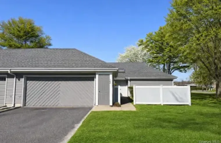 188 RIVER DR, BROOKHAVEN, NY, 11955, Brookhaven, NY 11955