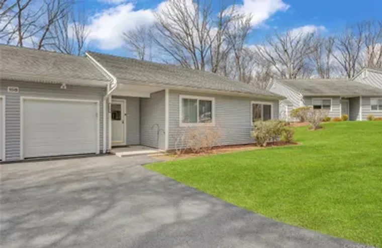158 CARRIAGE CT B, YORKTOWN, NY, 10598, Yorktown, NY 10598