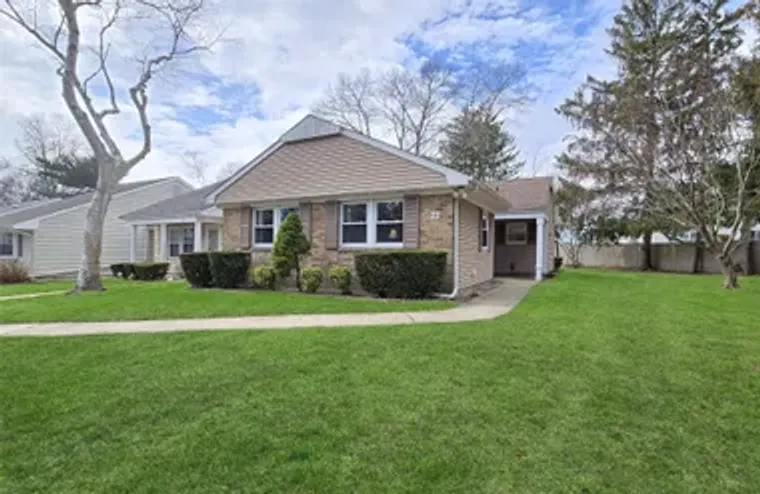 22 FREEMONT LN, BROOKHAVEN, NY, 11727, Brookhaven, NY 11727