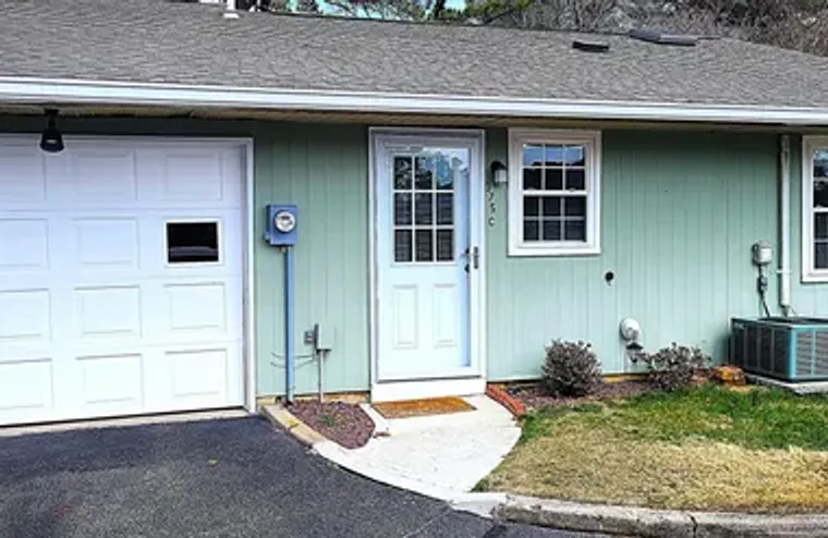 375 WOODBRIDGE DR C, BROOKHAVEN, NY, 119..., Brookhaven, NY 11961