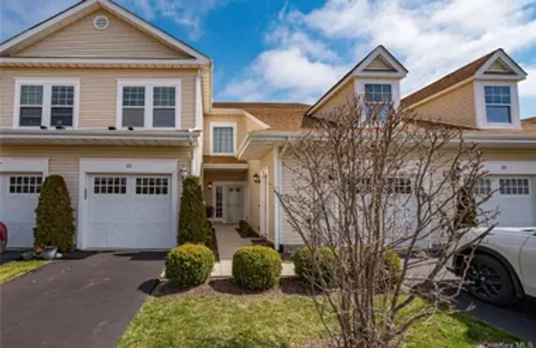 15 CRICKET CT, BROOKHAVEN, NY, 11967, Brookhaven, NY 11967