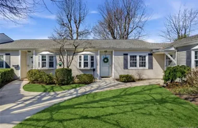 65 HARBOR N, BABYLON, NY, 11701, Babylon, NY 11701