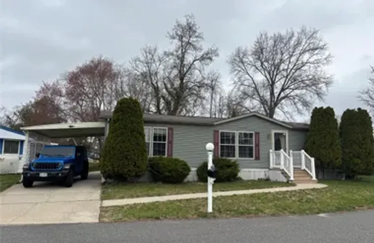 1661 OLD COUNTRY RD 417, RIVERHEAD, NY, ..., Riverhead, NY 11901