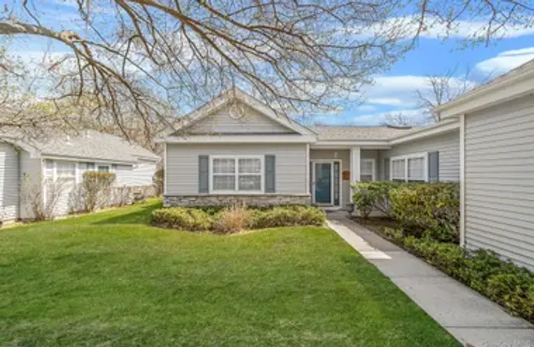 485 WOODSCREEK CT, BROOKHAVEN, NY, 11955, Brookhaven, NY 11955