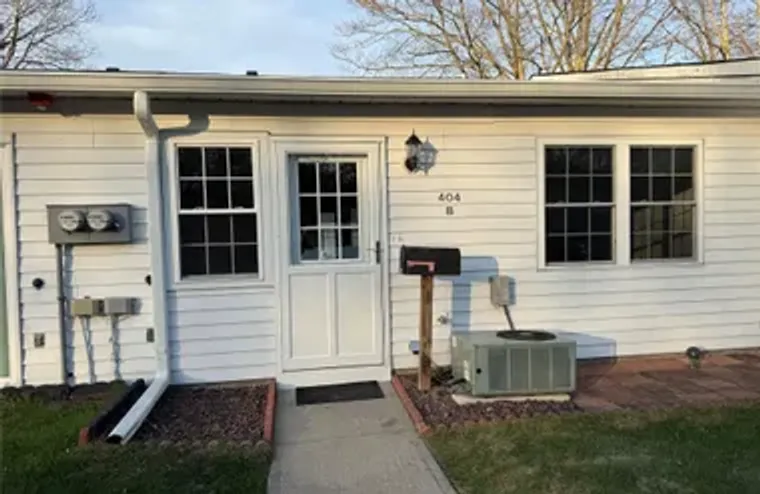 404 WOODBRIDGE RD B, BROOKHAVEN, NY, 119..., Brookhaven, NY 11961