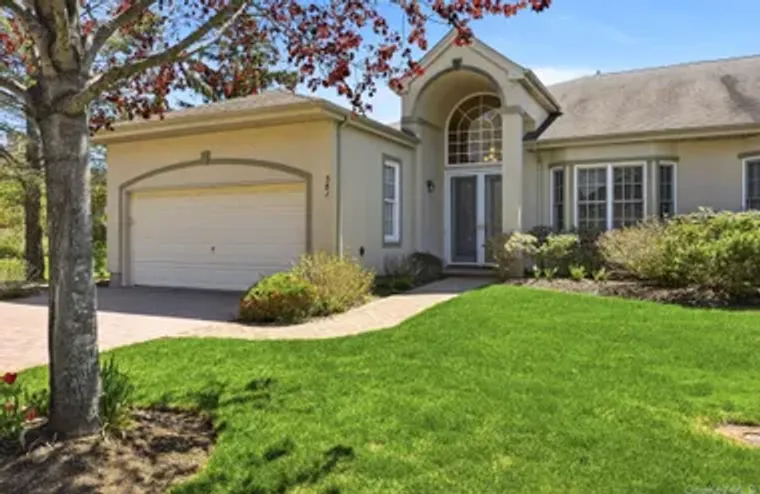 381 ALTESSA BLVD, HUNTINGTON, NY, 11747, Huntington, NY 11747