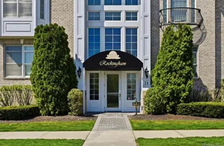 923 ROOSEVELT WAY, NORTH HEMPSTEAD, NY, ..., North Hempstead, NY 11590