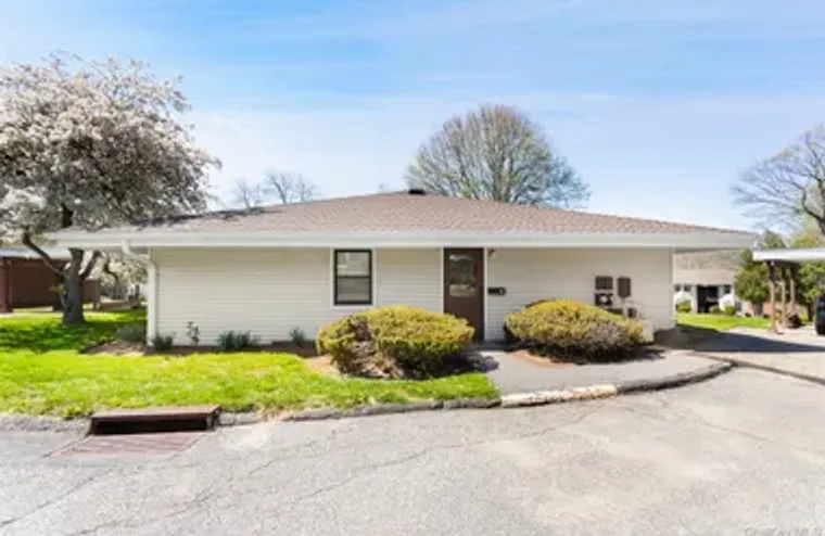 37 SUSSEX DR B, YORKTOWN, NY, 10598, Yorktown, NY 10598
