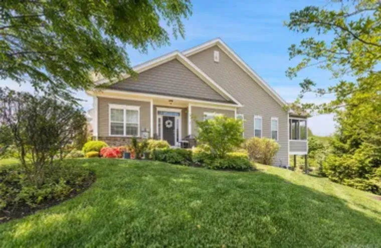 2 AVONDALE LN, WAPPINGER, NY, 12590, Wappinger, NY 12590