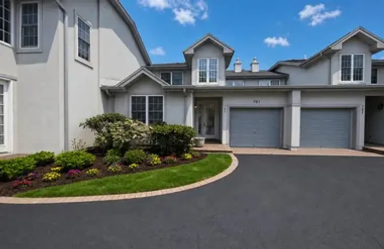 701 BALFOUR PL, HUNTINGTON, NY, 11747, Huntington, NY 11747