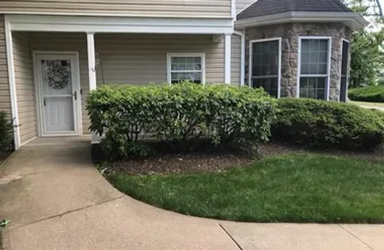 170 LARRY LN, HUNTINGTON, NY, 11746, Huntington, NY 11746