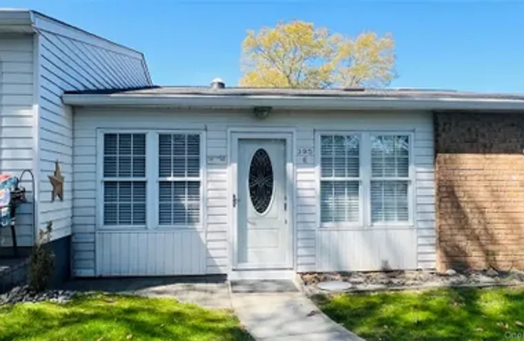395 WOODBRIDGE DR 395E, BROOKHAVEN, NY, ..., Brookhaven, NY 11961