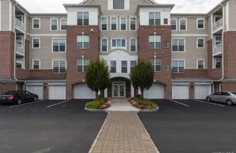 145 REGENCY DR, FISHKILL, NY, 12524, Fishkill, NY 12524