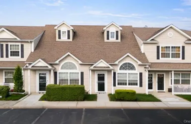 205 WILLOW LN, HEMPSTEAD, NY, 11580, Hempstead, NY 11580