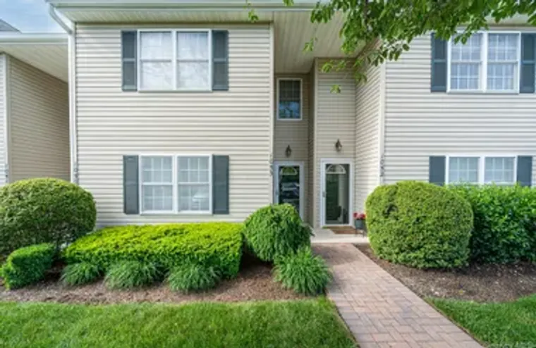 1053 SAVOY DR, HUNTINGTON, NY, 11747, Huntington, NY 11747