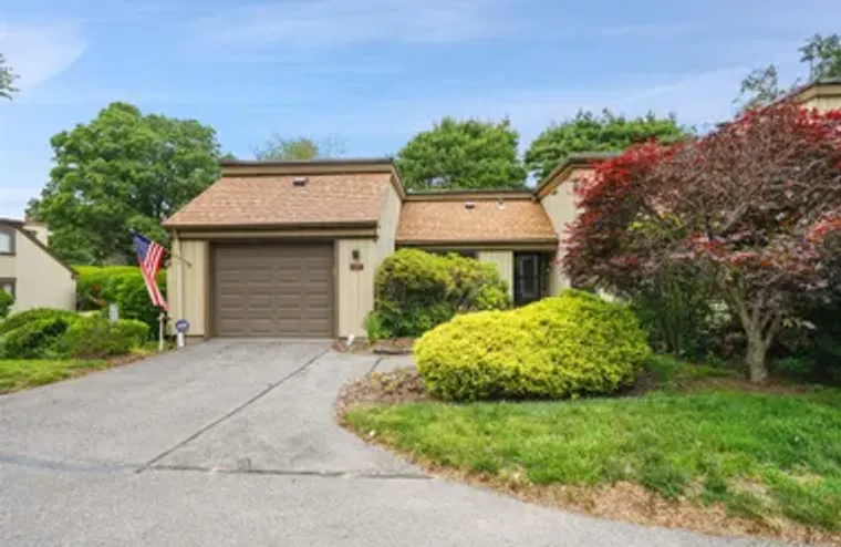 101 HERITAGE HILLS DR A, SOMERS, NY, 105..., Somers, NY 10589